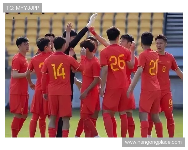 中国队备战亚洲杯阵容调整 引发球迷热议与期待