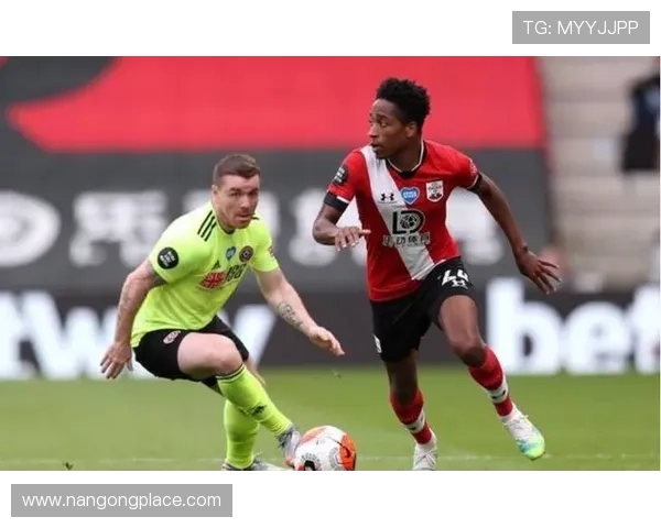 南安普顿俱乐部引援新动态 深化青训体系提升球队竞争力